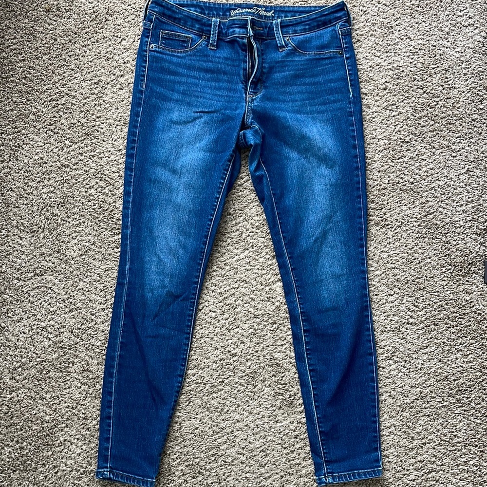 Universal thread midrise jeggings.